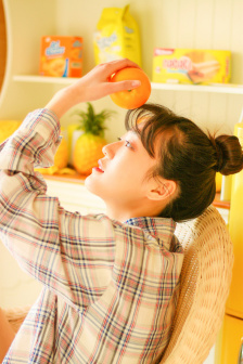 婉莹满足了十几个农民工